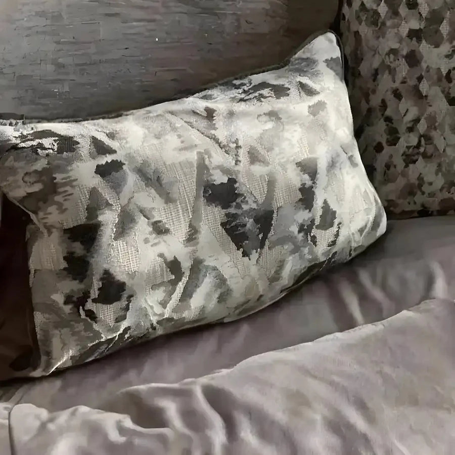 ENZO - Smoky Dalgalı Dekoratif Yastık Kılıfı | Bel Kırlenti