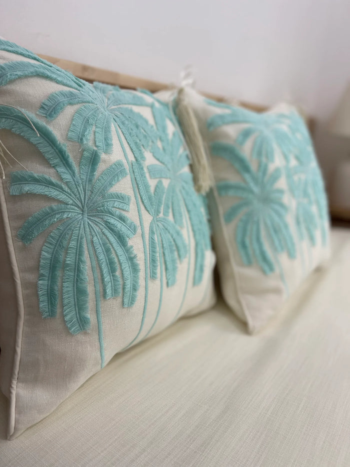 TROPICAL - Su Yeşili Palmiye Nakışlı Dekoratif Yastık Kılıfı | Kırlent