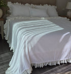 Beyaz Pamuk Fırfırlı Pike Takımı