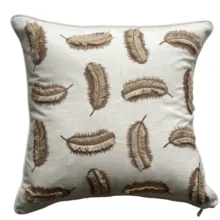 Kuş Tüyü Nakışlı Kırlent Kılıfı