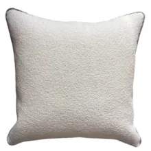 Luca Co. Beyaz Yastık Kılıfı