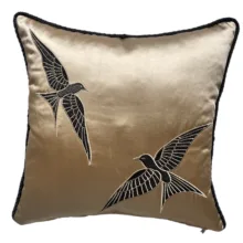 Gold Kırlangıç  Nakış 50*50 Yastık Kılıfı